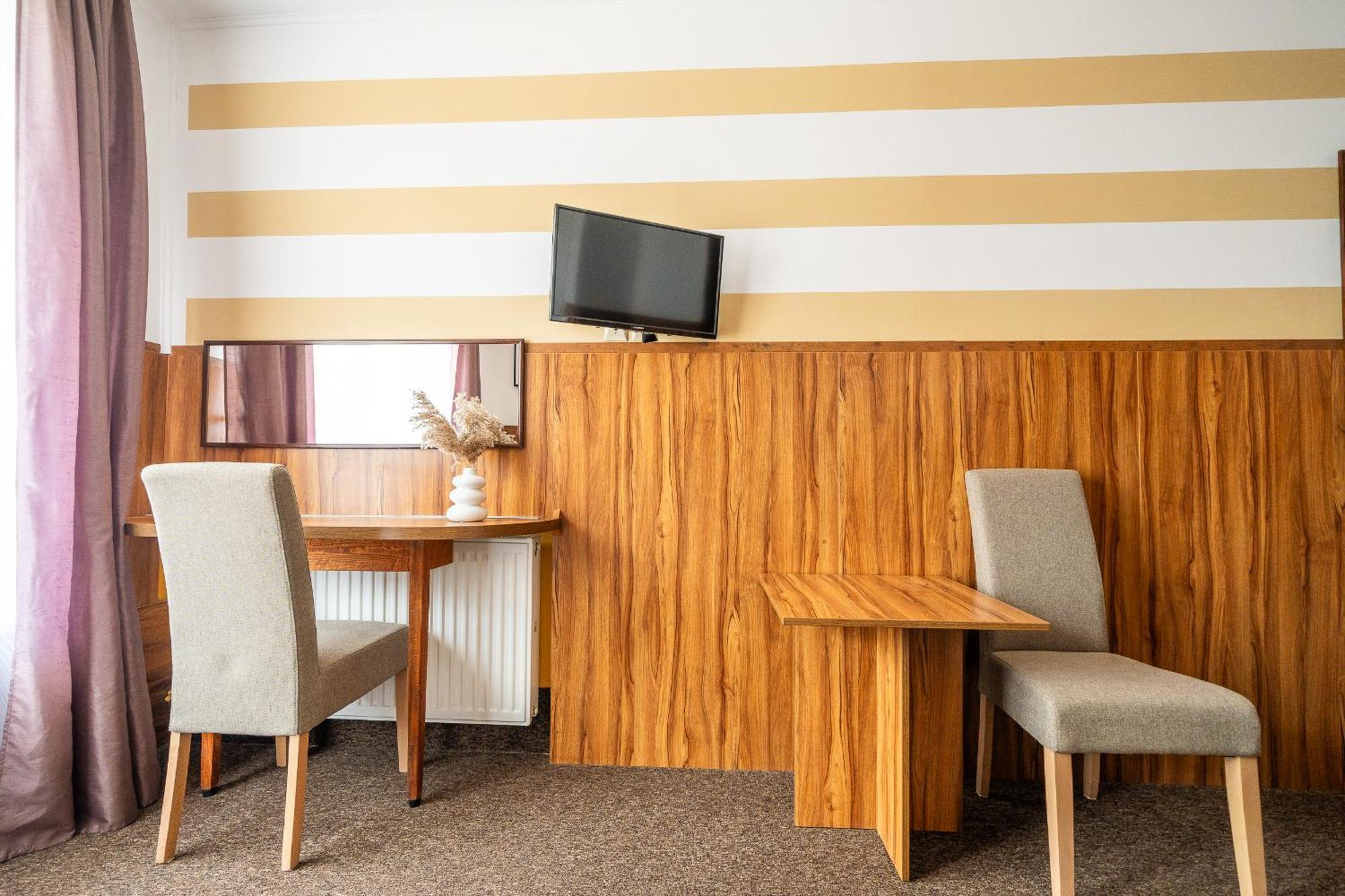 Max Apartamenty - Pokoje - Domki - Restauracja - Basen Mielno  Exteriér fotografie