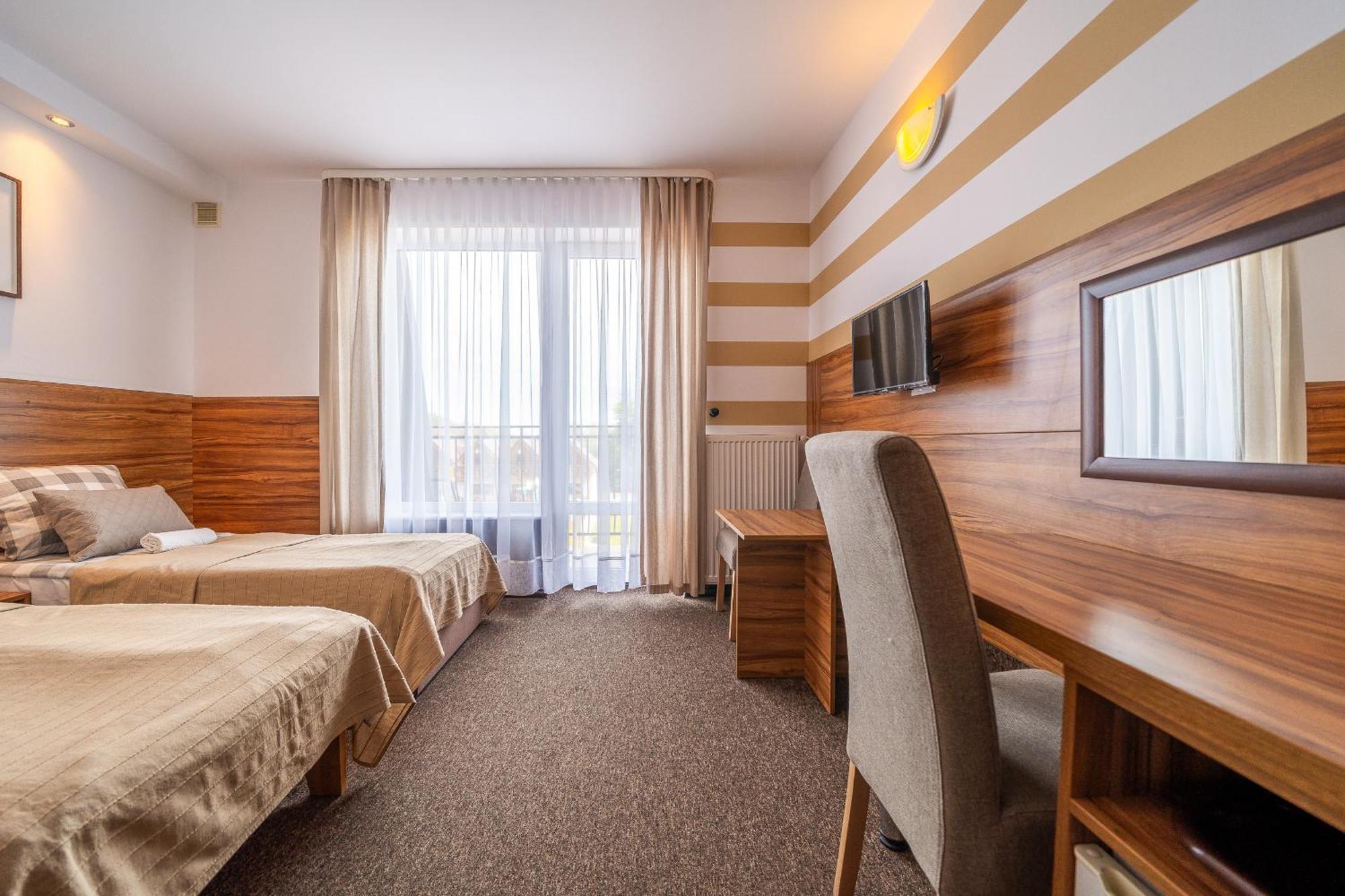 Max Apartamenty - Pokoje - Domki - Restauracja - Basen Mielno  Exteriér fotografie